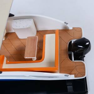 เรือจำลองไม้แบบเปิดรุ่น Sport 660 งานแฮนด์เมด ทาสีด้วยมือ พร้อมฐานตั้งโชว์ สำหรับตกแต่งบ้านหรือเป็นของขวัญ (39x16x15 ซม.) - Product Image 6