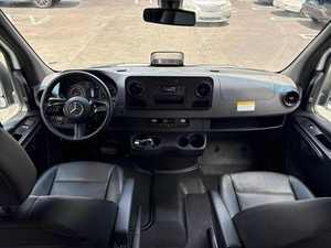 Mercedes-Benz Sprinter 2500 2024, Techo Estándar, Diésel, Transmisión Automática, 3 Años de Garantía, Techo Solar, Asientos de Cuero - Product Image 6