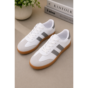 Baskets de sport rétro pour hommes avec détails de bande latérale blanc-gris, doublure en maille respirante de luxe, chaussures de marche tendance et à la mode - Product Image 2