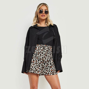 กางเกงขาสั้นเอวสูงผ้าฝ้ายสำหรับผู้หญิงเสื้อผ้า2025ระบายมีเชือกผูกระบายอากาศสำหรับฤดูร้อนขายส่งโลโก้ตามสั่ง - Product Image 3