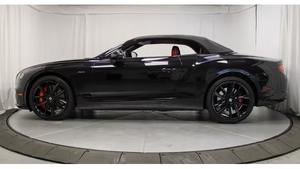 Be-ntl-ey Continental GT Azure Convertible 2023, Usado en Excelentes Condiciones - Product Image 4