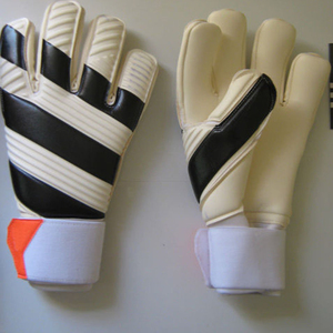 2023 Top qualité personnalisé confortable gants de gardien de but gants de protection des mains football hommes gardien de but anti-dérapant gants de gardien - Product Image 4