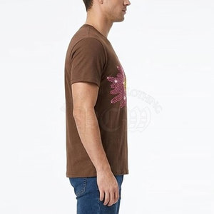 เสื้อยืดผู้ชายถักประดับคริสตัลทันสมัย แขนสั้น สไตล์ทางการ แฟชั่นสุดเท่สำหรับลุคสตรีท - Product Image 5