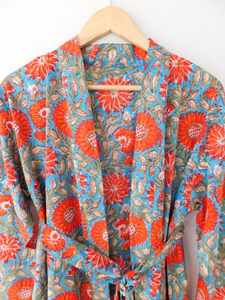 Robe kimono en coton fleuri, imprimé à la main, robe de bain mi-longue, élégante tenue de détente estivale - Product Image 5