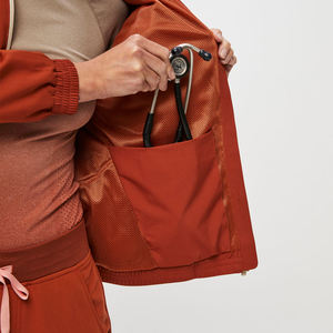 Veste de gommage pour femmes gommages hospitaliers unisexe confortable veste d'allaitement à fermeture éclair vestes médicales été hiver gommages hospitaliers - Product Image 2