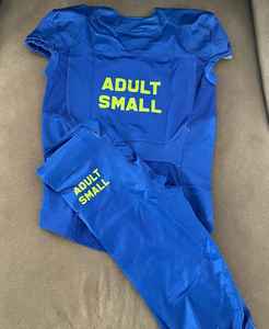 Uniforme de fútbol transpirable con logotipo personalizado, ropa de fútbol americano de talla grande, conjuntos sublimados de diseño personalizado - Product Image 4