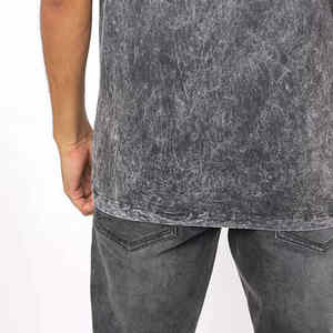 Vêtements pour hommes Oversize Distressed T Shirt Fabricant Streetwear Hip Hop Blank Acid Wash Logo personnalisé T-shirts vintage - Product Image 6