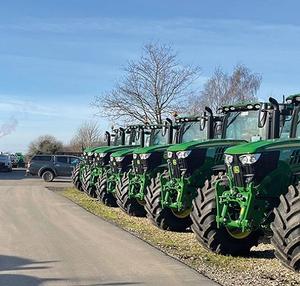 Cabina de cambios de 12 + 12 lanzadera, 55hp, 4wd, Kubota, tractor agrícola de arroz, venta al por mayor - Product Image 3