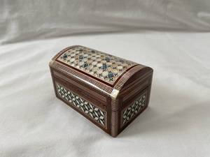 Joyero de madera hecho a mano al por mayor con incrustaciones de almacenamiento de regalo distintivo de nácar de alta calidad con artesanía duradera - Product Image 2