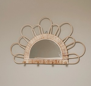 Miroir en rotin avec crochets fabriqué au Vietnam matériau écologique utilisé pour la décoration de la maison étagère de rangement en gros - Product Image 1