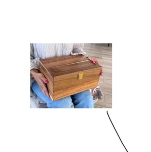 Caja de Joyería Clásica de Madera Resistente para Organizar Piezas de Uso Diario con Estilo Elegante - Product Image 1