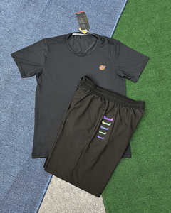 ชุดกีฬาผู้ชายฤดูร้อน แห้งเร็ว ระบายอากาศดี ผ้าฝ้าย 100% เสื้อยืดแขนสั้น กางเกงขาสั้น ชุดออกกำลังกาย 2 ชิ้น ชุดวิ่ง ชุดออกกำลังกายในยิม - Product Image 4