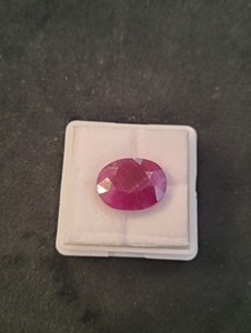 พลอยทับทิมธรรมชาติคุณภาพพรีเมียม รูปทรงวงรี สีอ่อน ขนาด 14.40x11.0 มม. น้ำหนัก 8.26 กะรัต สำหรับความรัก ความหลงใหล พลังชีวิต ทำเครื่องประดับ ส่งออก - Product Image 3