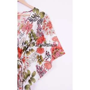 Vestido Midi Ajustado de Algodón 100% con Cuello en V y Manga Corta, Estampado Floral con Volantes, Ajuste Regular Formal, Transpirable, Ecológico, Cintura Natural - Product Image 4