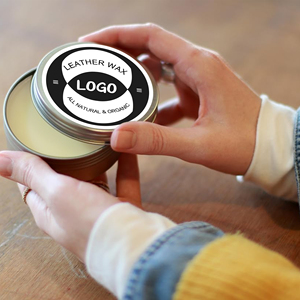 น้ำยาทำความสะอาดหนังสูตรเข้มข้น พร้อมเคลือบกันน้ำ สำหรับรองเท้าบูท รองเท้าเดินป่า และอานม้า ด้วยครีมขี้ผึ้งธรรมชาติ - Product Image 4