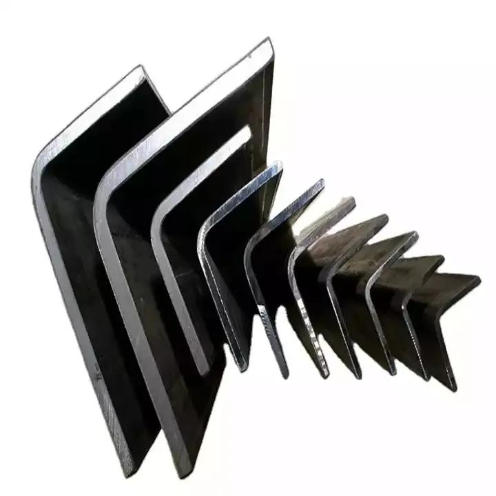 Angles en acier avec trou égal ou irégal barre d'angle en acier fendue pour la structure