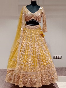 Robe brodée en georgette vibrante pour femme, parfaite pour les festivals, les mariages indiens et les fêtes élégantes. - Product Image 6