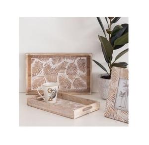 ถาดไม้ที่มีพื้นผิวไม้ที่ดูแย่และโทนสีกลางนุ่มออกแบบมาสำหรับการรับประทานอาหารที่สะดวกสบายและใช้ตกแต่งบ้าน - Product Image 3