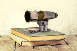 Handheld Antique Spyglass Telescope with Leather Case <b>Pirate</b> Adventure Vintage Metal Craft Nautical Decorative Collectible - Product Image 5