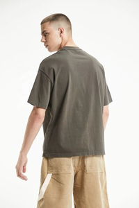 Venta al por mayor 100% algodón camiseta de los hombres de alta calidad Streetwear personalizado en blanco de gran tamaño hombro caído 220Gsm de punto de los hombres de gran tamaño - Product Image 2