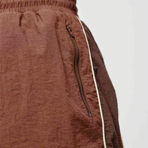 2024 Short de bain pour hommes sur mesure de haute qualité avec doublure en maille Short de plage en polyester 100% pour hommes sortes de couleurs - Product Image 5