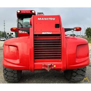 Manitou MHT 10230, chargeur télescopique à levage lourd avec composants essentiels pour les industries de la construction, à vendre ou à louer - Product Image 3