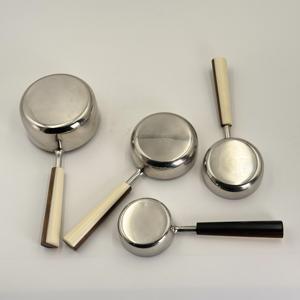 Tazas Medidoras de Acero Inoxidable de Alta Calidad al por Mayor, Tazas Medidoras Multiusos Modernas y Creativas con Mango Clásico de Resina - Product Image 5