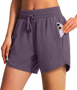 Shorts de course athlétiques UPF 50+ pour femmes, taille haute, séchage rapide, légers, pour l'entraînement et la gym, avec poches zippées sécurisées - Product Image 2