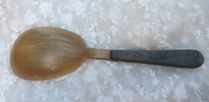 ช้อนแตรธรรมชาติความจุ15มล. สำหรับโอกาสพิเศษและแจกของรางวัล - Product Image 2