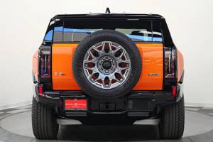 รถกระบะ GMC HummerS EV-3X ปี 2024 มือสอง ไฟหน้า LED สีส้ม ยาง R20 - Product Image 6