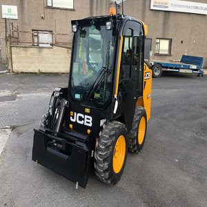 Chargeuse compacte multifonctionnelle JCB 1CXT 155 - Moteur et boîte de vitesses d'origine d'occasion de 49 CV avec pompe haute performance et pelle avant/arrière sur chenilles - Product Image 1