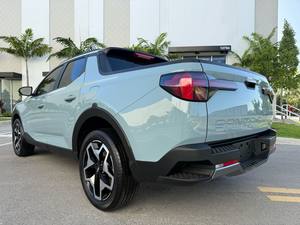 Hyundai Santaa Crusa 2024 légèrement usagé avec un bon fraisage Disponible à la vente - Product Image 5