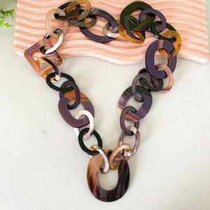 Collier de luxe en corne de buffle fait à la main, bijoux naturels et durables pour femmes, haute qualité - Product Image 3