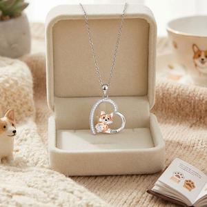 Collar con Corazón Grabado Personalizado Jeulia Petland Corgi con Zirconia, Regalo Perfecto - Product Image 4
