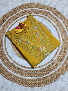 Golden Bloom-Kurta élégante ornée de moutarde pour femme, style de fête Bollywood traditionnel et tendance - Product Image 5