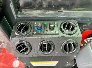 LIVRAISON GRATUITE CFG KU45 EXCAVATRICE DIESEL 30 CV LAME AVANT 60 POUCES BAC À DÉGRAVURE 16 POUCES CABINE COMPLÈTE CLIMATISATION/CHAUFFAGE EPA CE PLUMBERIE AUXILIARE - Product Image 3