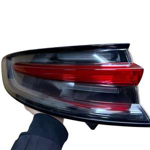 Luz Trasera Exterior Izquierda de Alta Calidad OEM para Porsche Macan, Repuesto 95B945091P  95B945092P  95B945093AA  95B945094AA - Product Image 4