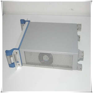 Generador de Señales de RF Rohde & Schwarz SMC100A Fabricado en Alemania con Forma de Onda Sinusoidal - Product Image 3