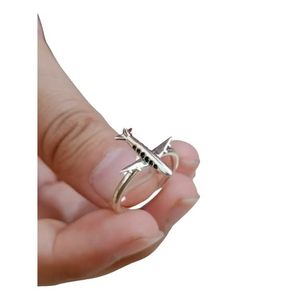 Anillo de Plata de Ley 925 Hecho a Mano con Diseño de Avión de Navya Craft para Mujer, Regalo Elegante para Cumpleaños, Aniversario, Boda - Product Image 1