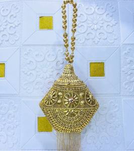 Sac à main de soirée élégant Fusion Republik fait main avec des perles, doublure en satin, fermeture à rabat, bandoulière, capacité de 1 à 1,9 L - Product Image 3