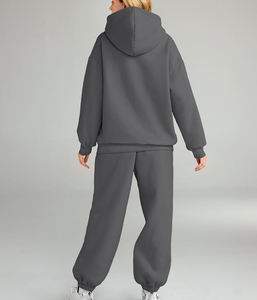 Survêtements sur mesure pour femmes fabriqués en usine par des fabricants OEM Top vente Survêtements pour femmes en tissu de coton/polyester à bas prix - Product Image 4