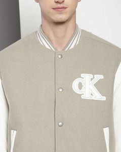 เสื้อแจ็คเก็ตวาร์ซิตี้แบบยูนิเซ็กซ์ ระบายอากาศได้ดี ผ้าเบา ทนทาน เหมาะสำหรับเป็นชุดทีม  รับปักชื่อทีม/โรงเรียนตามสั่ง - Product Image 4