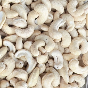 Anacardos tostados de Santigo Vietnam, proveedor de confianza al por mayor WW180, WW240 y WW320, de Santigo Vietnam - Product Image 1