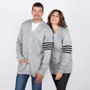 Pull à la mode léger pour hommes Colorblock Streetwear à la mode avec décoration de bouton facile à coiffer avec n'importe quelle tenue - Product Image 1