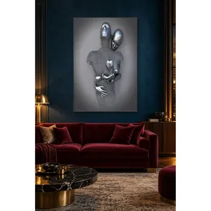 ภาพพิมพ์บนผ้าใบรูปปั้นครอบครัว Fida Metal Woven Embracing Family - Product Image 4