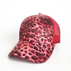 Gorra de béisbol con logotipo personalizado diseño bordado algodón transpirable tamaño ajustable perfecto para uso diario casual y al aire libre - Product Image 2