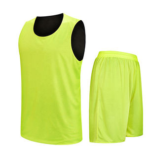 Uniforme de basket-ball d'entraînement de club respirant de haute qualité vêtements de sport fabriqués à l'usine à un prix compétitif en vente! - Product Image 1