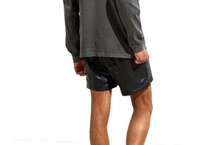 Brand New 2026 <b>Men</b> <b>Real</b> Cow Leather <b>Black</b> Cargo Shorts With Zip Pakistan Made Good Quality Leather Shorts - Product Image 5