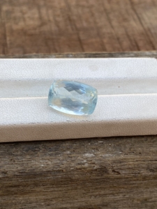 เบาะเพชรพลอยสีฟ้ากะรัตธรรมชาติ8.68กะรัตตัดเป็นเพชรพลอยอัญมณีสีขาวที่น่าตื่นตาตื่นใจหลวมสำหรับทำเครื่องประดับวัสดุมรกต - Product Image 4