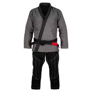 Uniforme de karate personalizado diseñado para un rendimiento de artes marciales de élite que ofrece durabilidad, flexibilidad y comodidad duradera. - Product Image 1